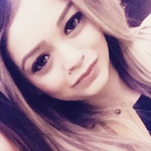 Meet your Posher, Noemi